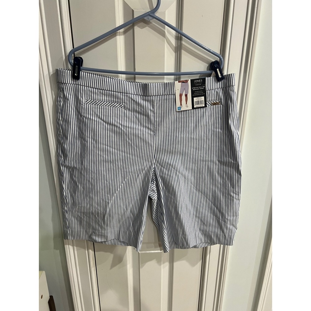 Jones New York Signature Stretch Pull On Bermuda Shorts Blue White Stripe XL NWT